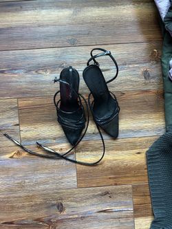 Silver purse and cute heels size 7