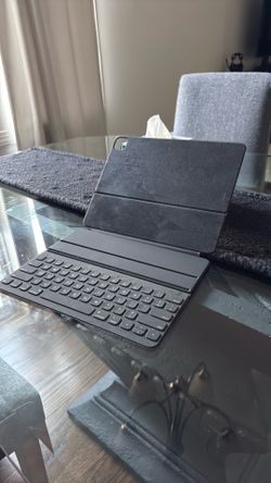 Apple smart keyboard folio