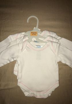 Preemie 3 pack onsies