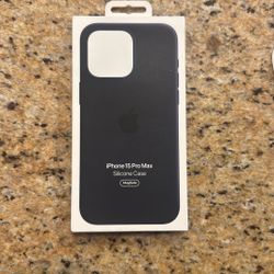 Apple Silicone Case – iPhone 15 Pro Max