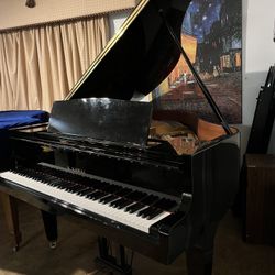 Gorgeous Kawai Baby Grand Piano