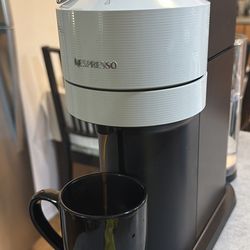 Nespresso Virtuo - Coffee Maker
