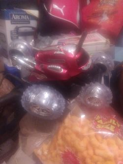 REMOTE CONTROLLED CAR WITH NEW BATTERYS