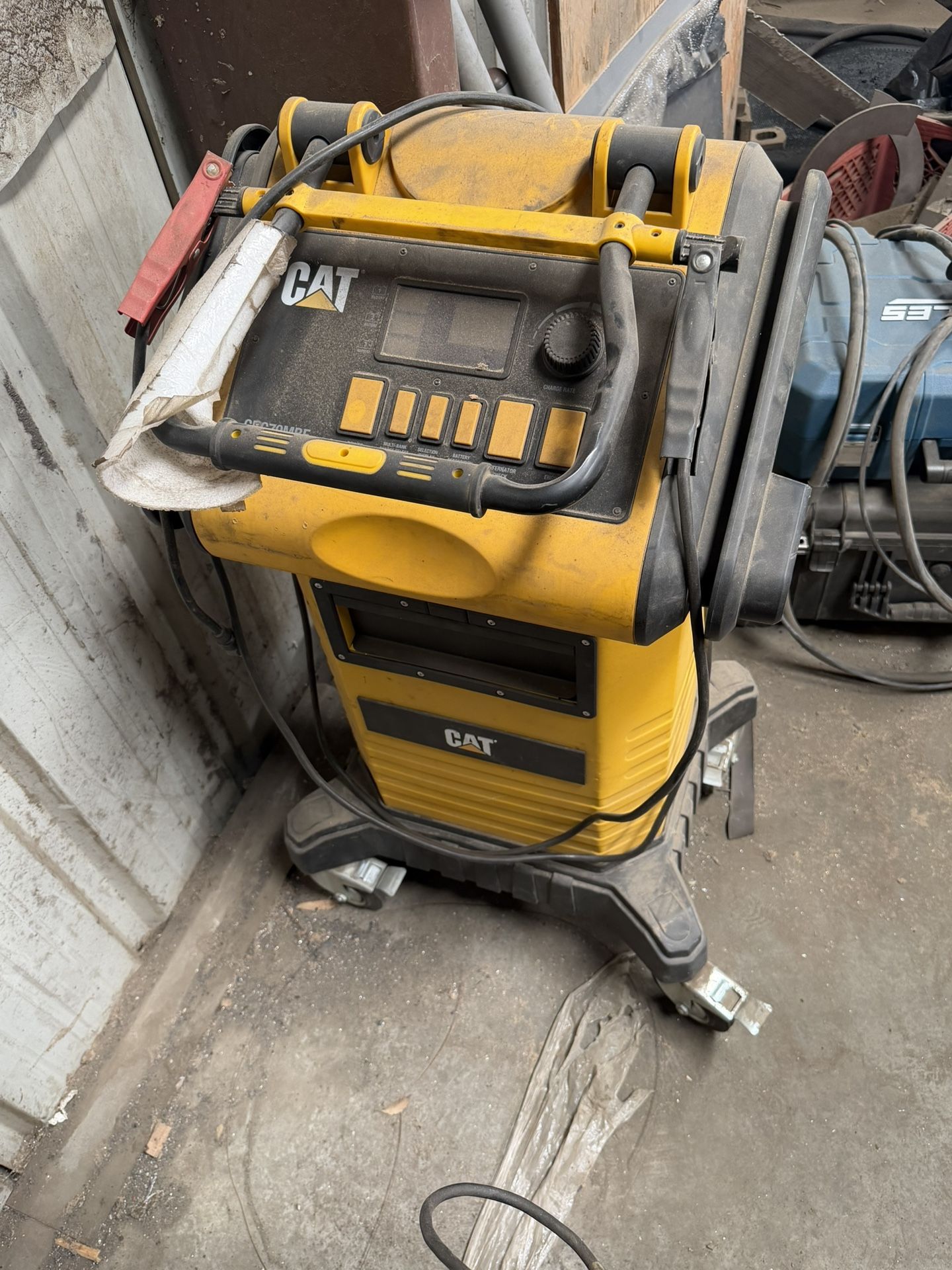 Caterpillar CBC70MBE 70A battery charger