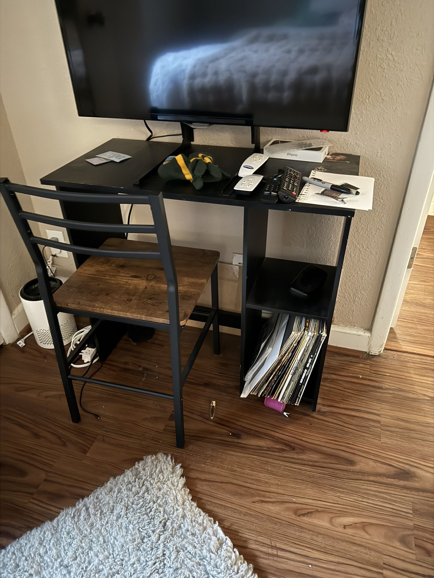 Small Desk