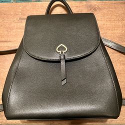 Kate spade Mini Leather Back pack Pick Up And Cash Only 