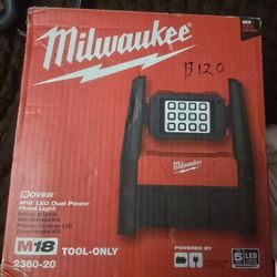 Milwakee  M18 Rover LED Dual Power Flood Light! 