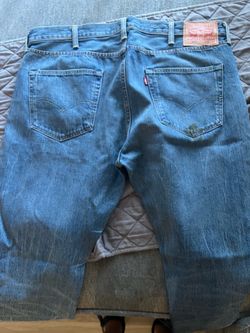 Men Levi’s jeans