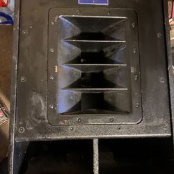 American Audio/ B-52 Speakers 