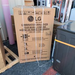 LG 30-in Self-Cleaning Convection Microwave Wall Oven Combo (Black Stainless Steel)