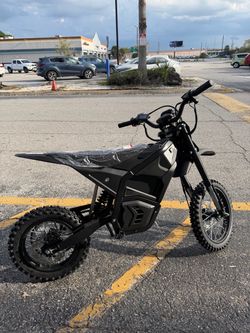 Yozma in10 electric scooter 40mph! Finance for $150 down payment!!