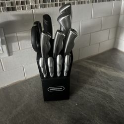 Set Of kitchen knives