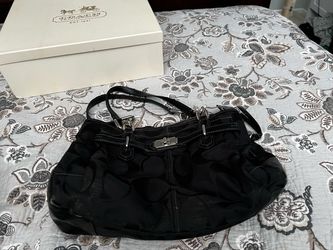 Coach Signature Canvas Shoulder Bag Black