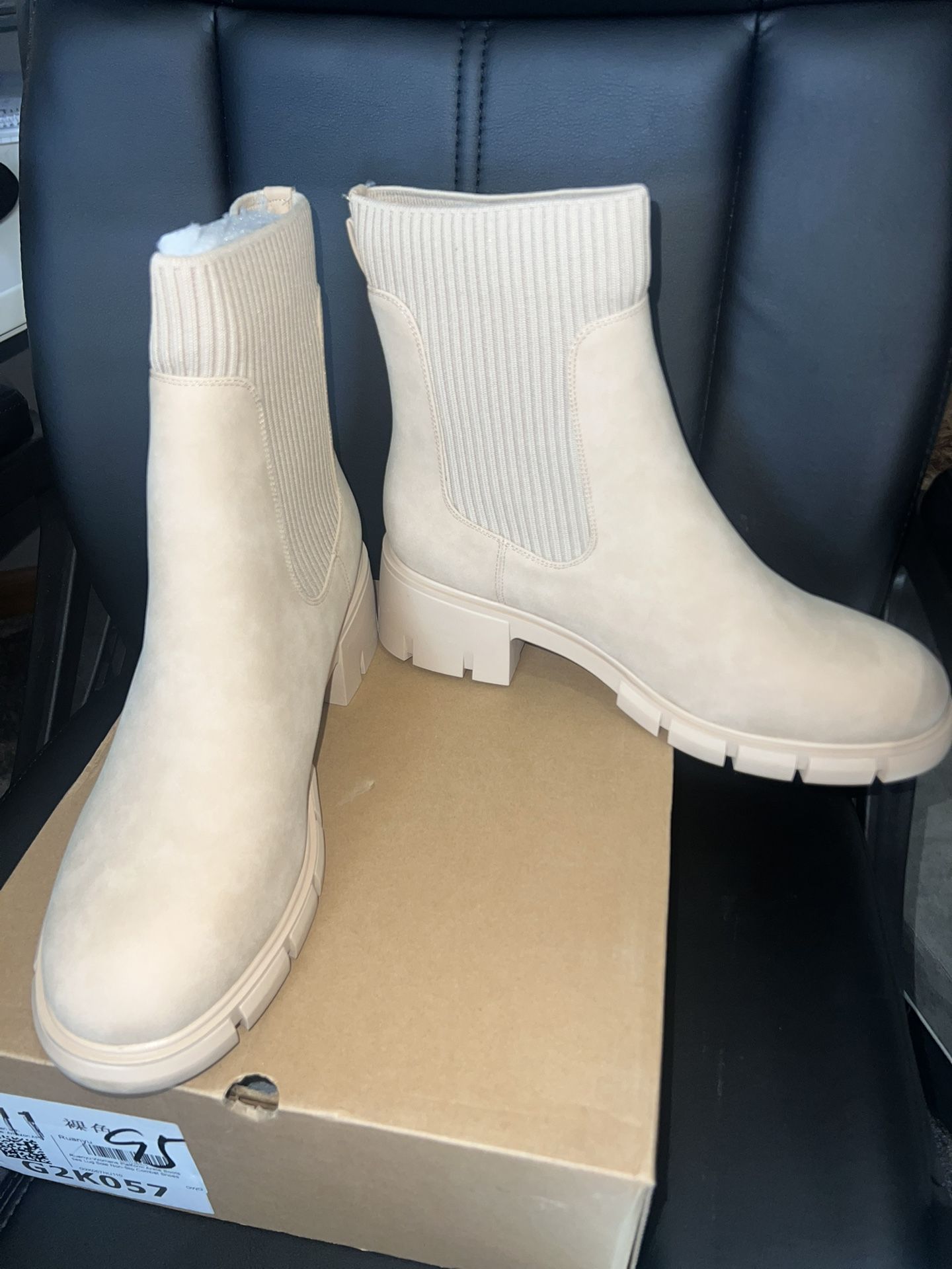 Size 11 Women’s Boots