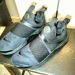 All Black Nike Great Condition