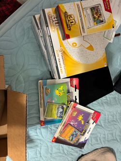 Pokemon Center 30th Anniversary ETB Elite Trainer Box
