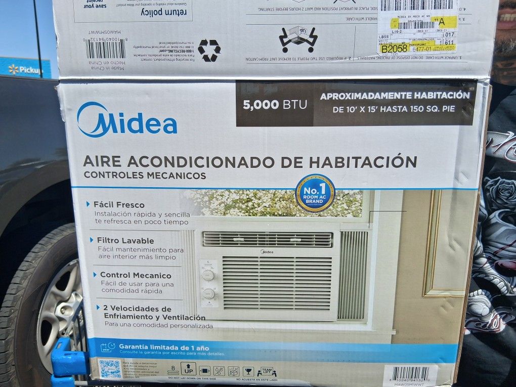 AC UNIT