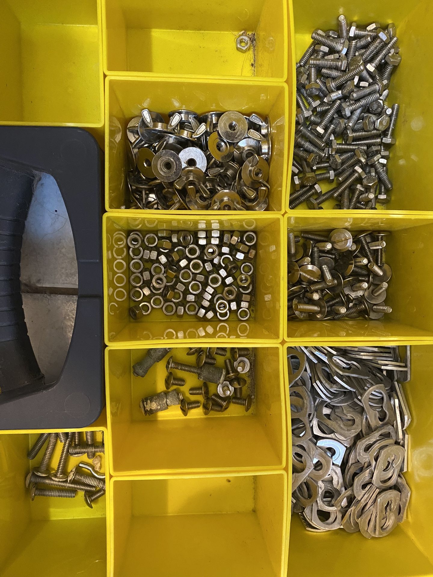 Hurricane Aluminum Shutter Screws And Bolts With Stanley Case