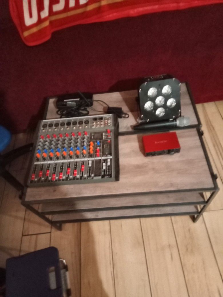 Dj Equipment 