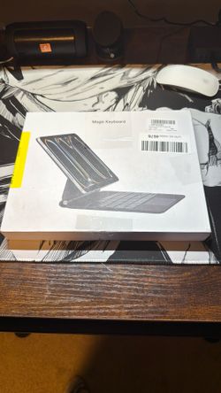 iPad Magic Keyboard With Trackpad