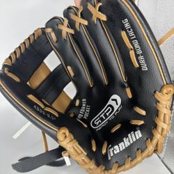 Franklin 4809-9.5  Baseball Catching Mitt Youth Size Right Hand Throw Glove