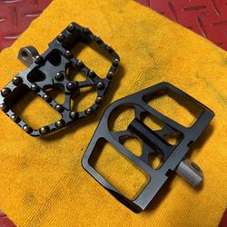 FLO Mini Floorboards 