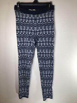 Forever21 Blue and White Winter Snowflake Abstract Pattern Fleece Knit Leggings.