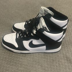 Nike Dunks 