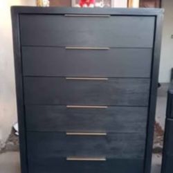 6 Drawer Large Upright Dresser 