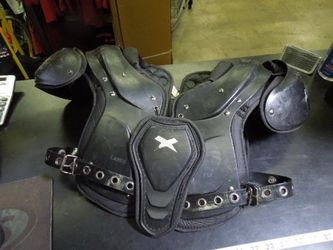 Used Xenith Fly Youth Shoulder Pads Size Large