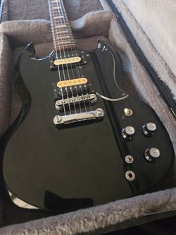 WITH CASE SG Epiphone by Gibson ebony electric guitar black six string with hard case
