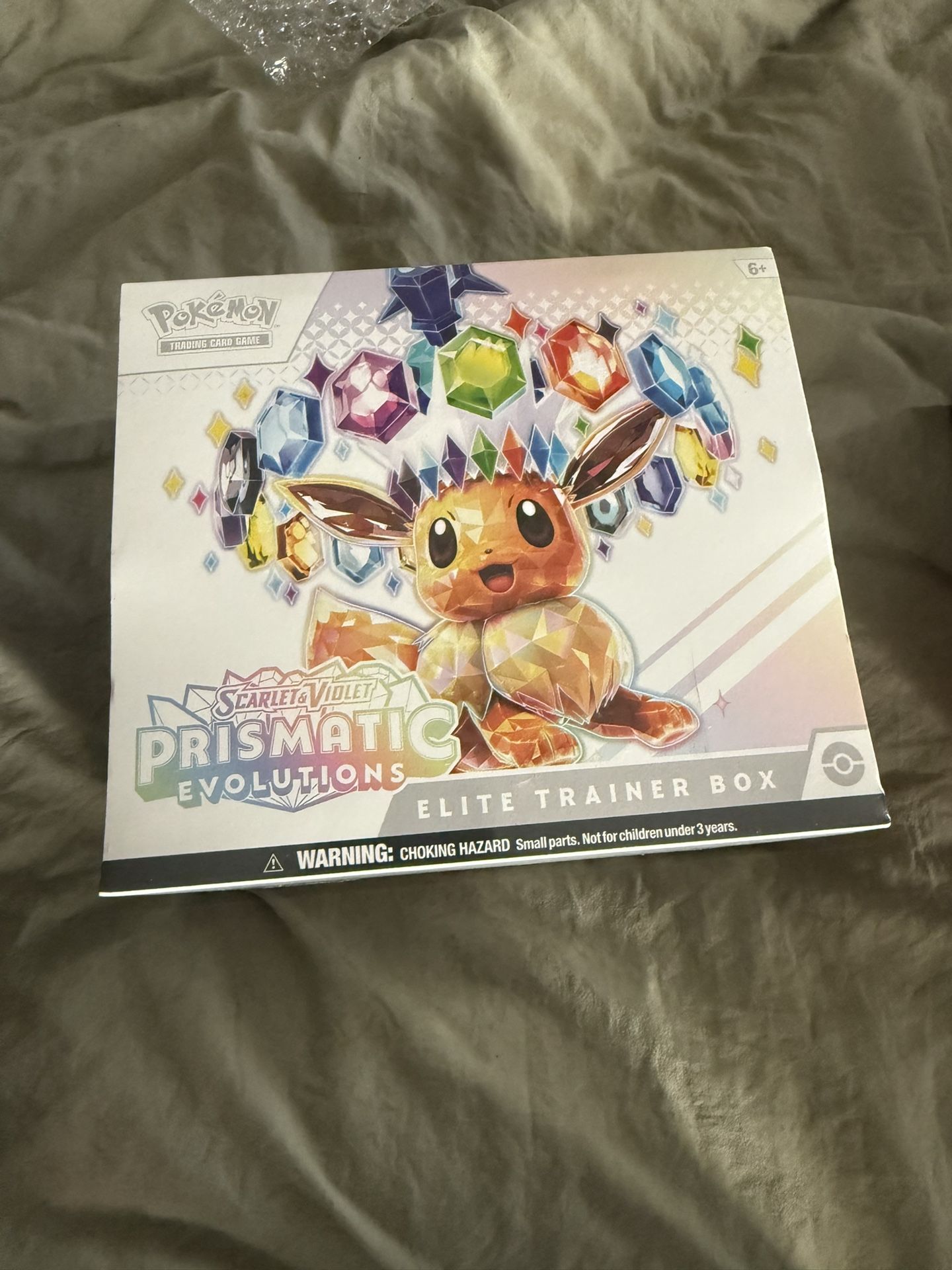 Pokemon Prismatic Evolutions ETB