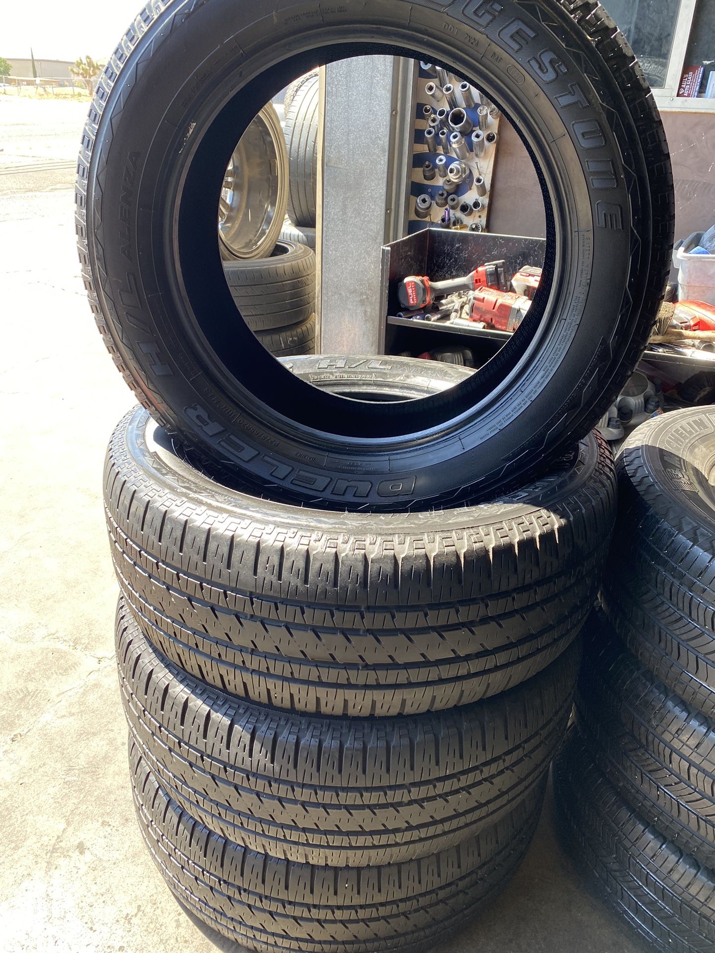 Set Tires 275 55 20. Brigstone Dueler 9520. C Ave Hesperia El Jefe Tire