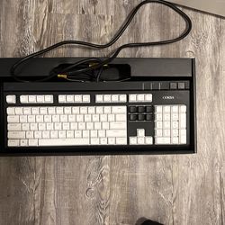 CORSAIR STRAFE RGB - CHERRY MX SILENT