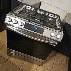 Samsung 30 in. 6 cu. ft. 5-Burner Slide-In Gas Range with Air Fry and Fan Convection in Stainless Steell
With Wi-Fi    EN VENTA..