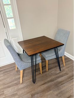 Table and 2 chairs