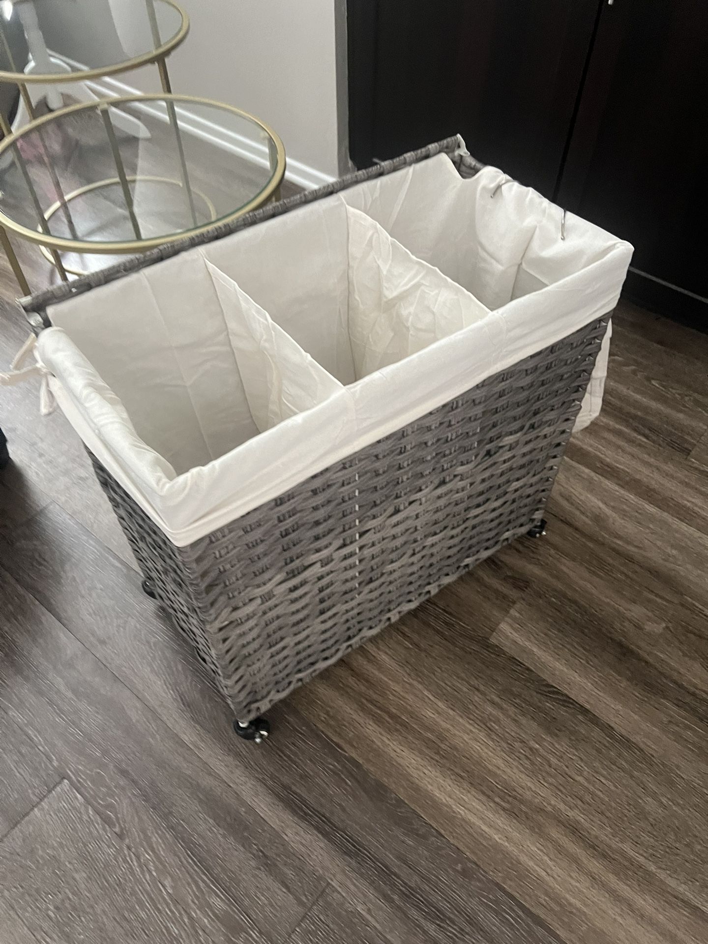 Hamper for Sale in Alta Loma, CA OfferUp