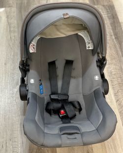 Nuna Car seat