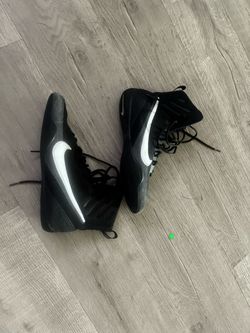 Nike Machomai 3  black color size 9