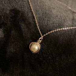 Silver Pearl Necklace 