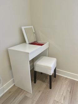 BRIMES dressing table. Stool not included
