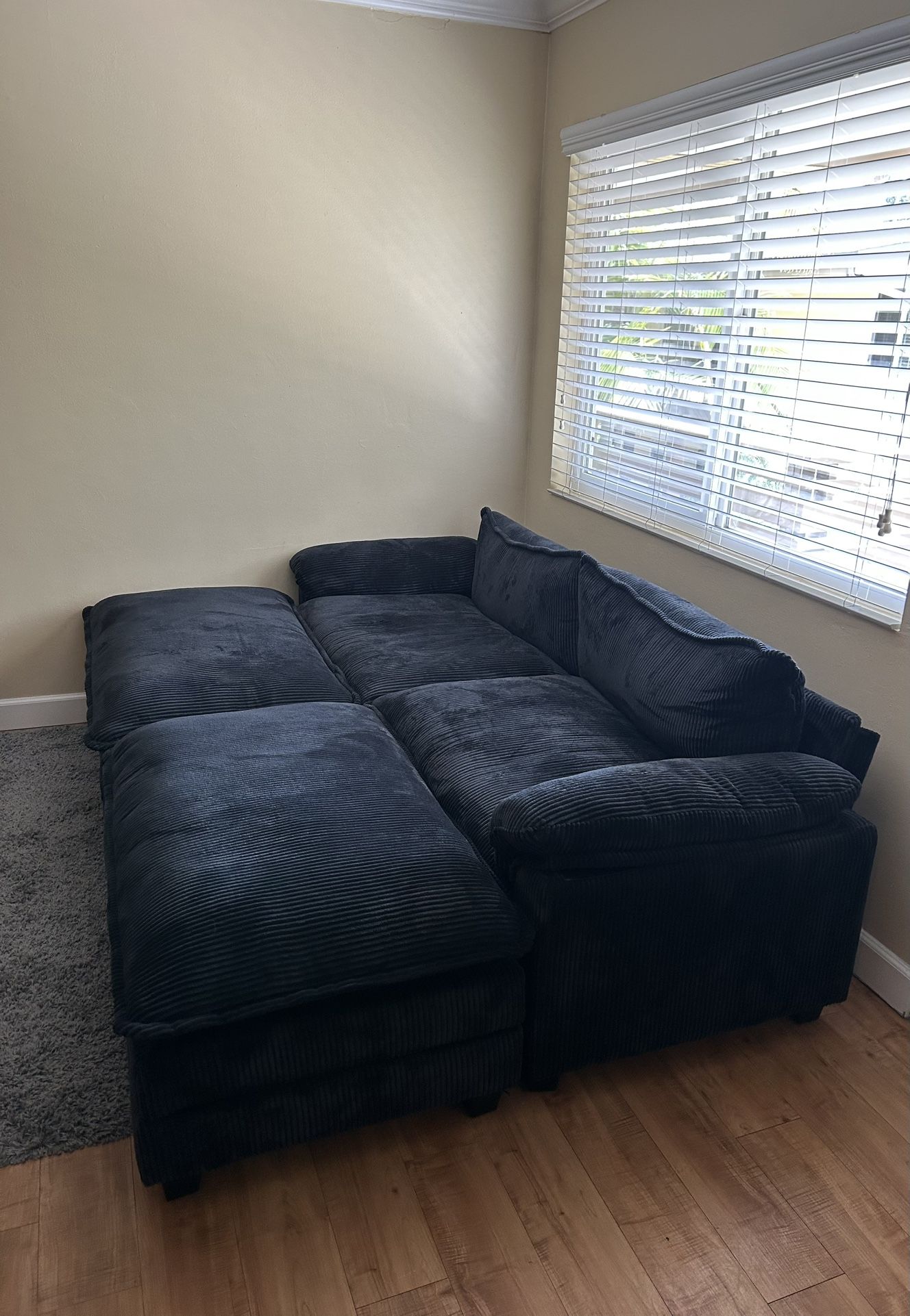 Black Sleeper Sofa With Modular ottomans