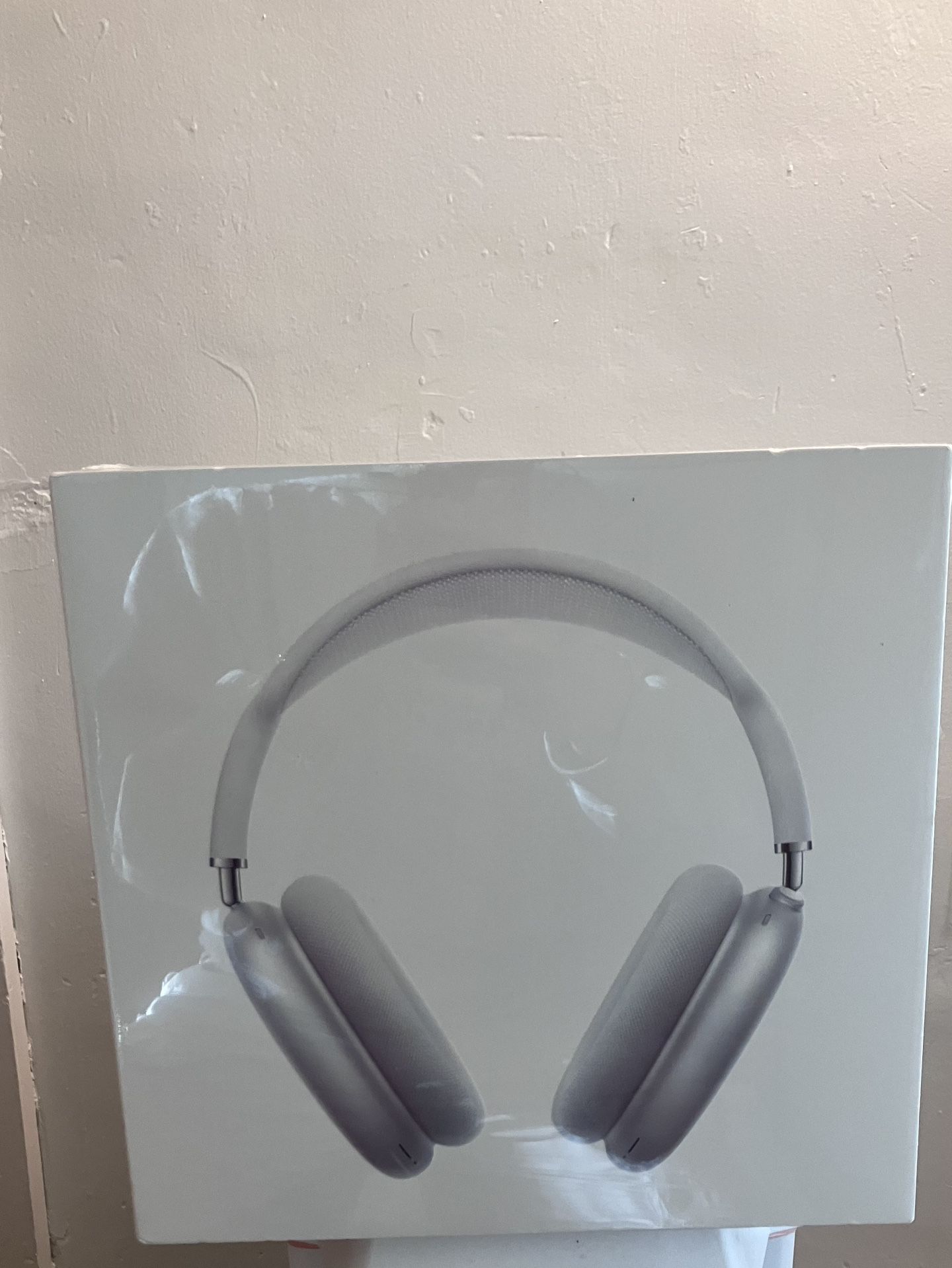 AirPods Max (brand New)