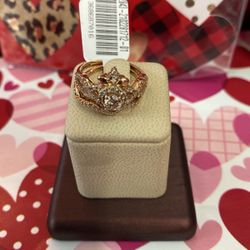 Rose Gold Ladies Ring