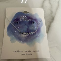 Silver zirconia necklace and earrings set 