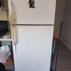 Fridge