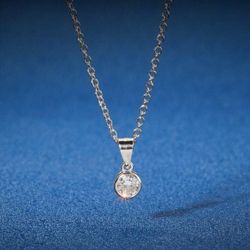 Simple Yet Exquisite Round Drop Pendant with Necklace