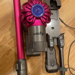 dyson vacuum cleaner