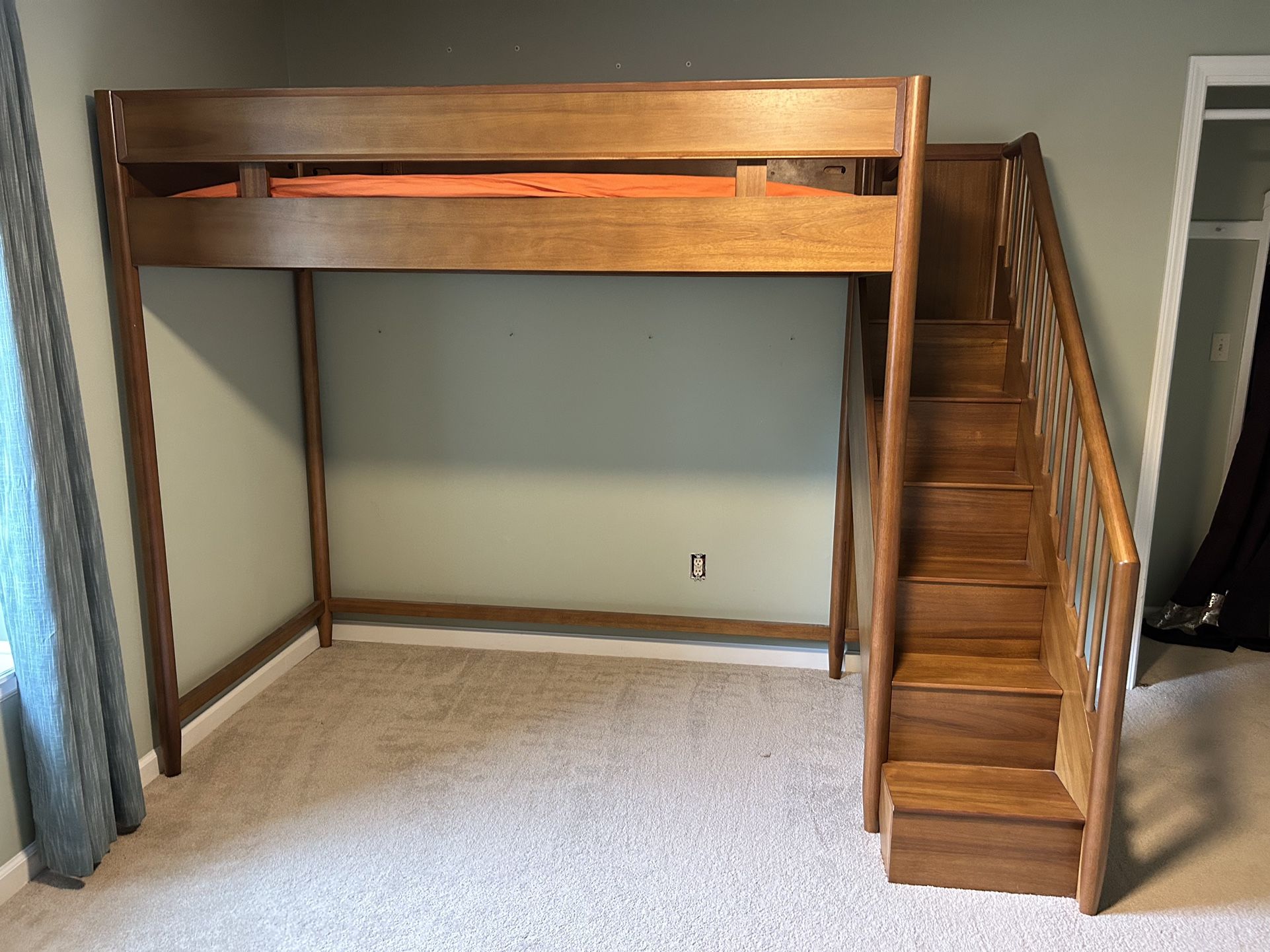 Pottery Barn Twin Loft Bed for Sale in Kansas City, MO OfferUp