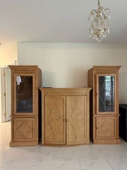 Entertainment Center / Wall Unit